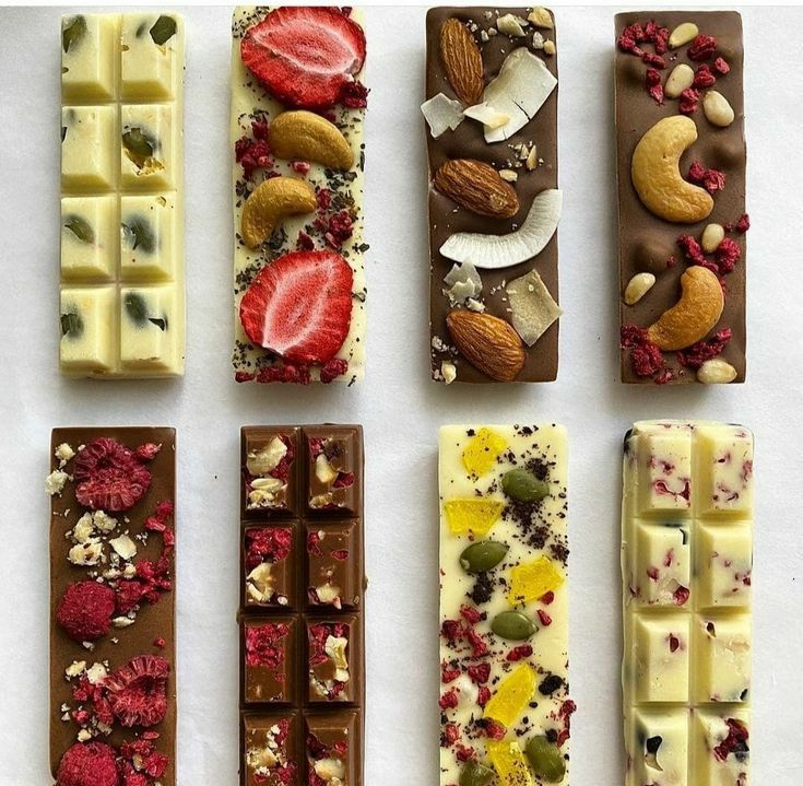 White & Dark Chocolate Bar