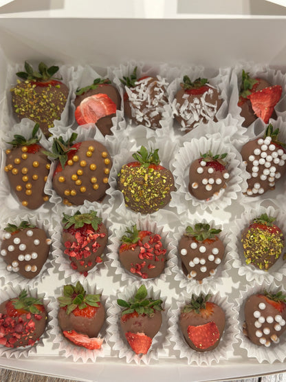Milk Chocolate Strawberries (20-ps,...oz)